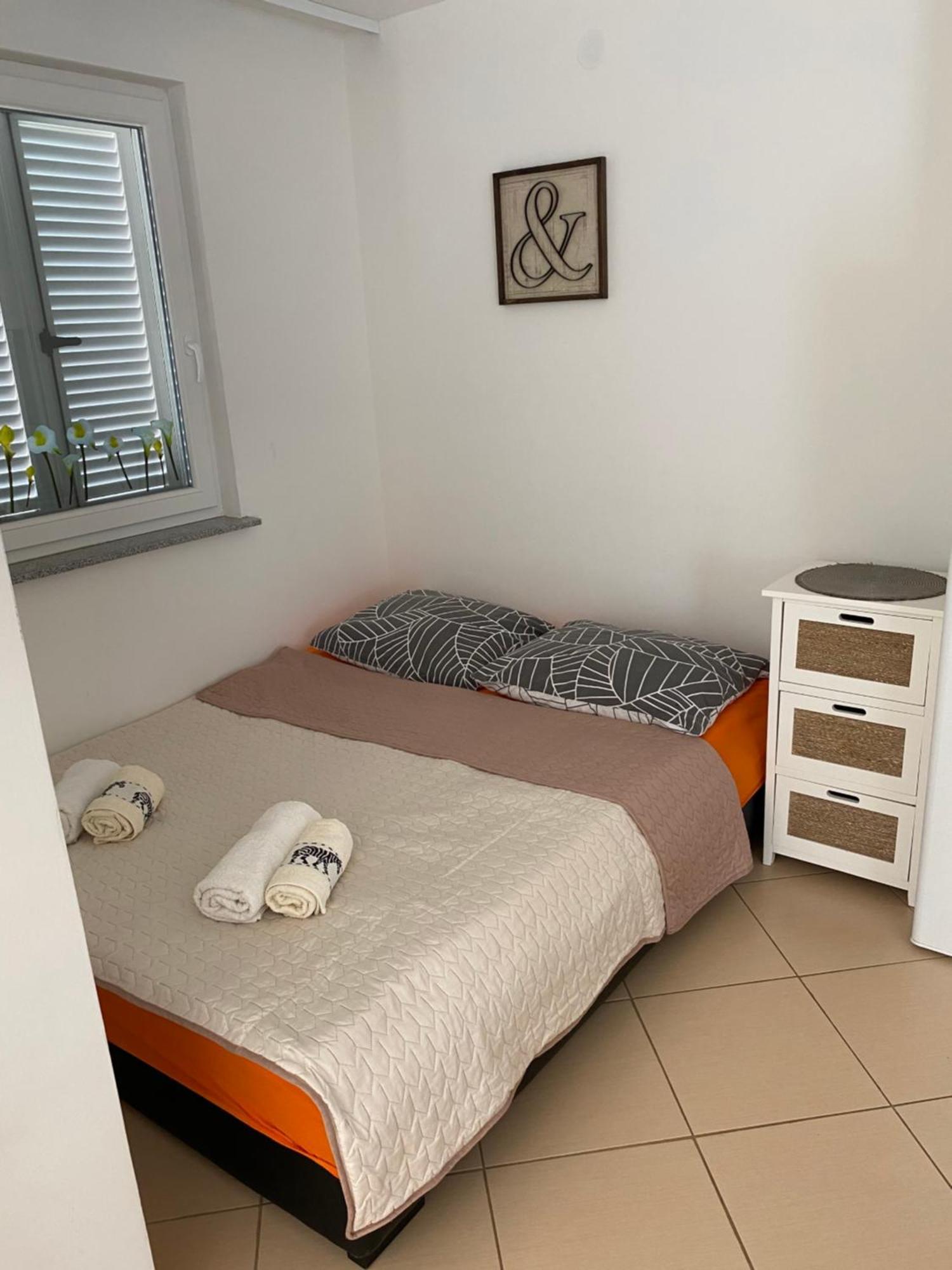 Apartman Igor Cizici Exterior foto
